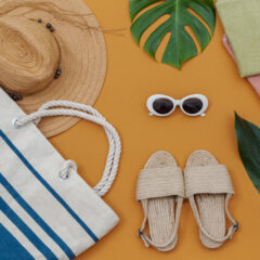 【女子注目】海水浴に必要な持ち物・便利グッズを詳しく紹介！